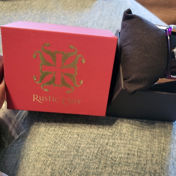 Rustic Cuff bracelet - Picture 4 of 4